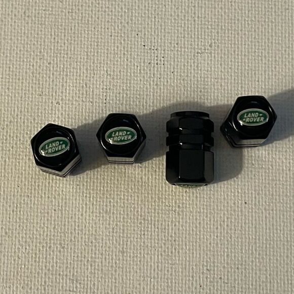 Land Rover valve Stem caps in Black set of 4 NWT - Picture 1 of 4